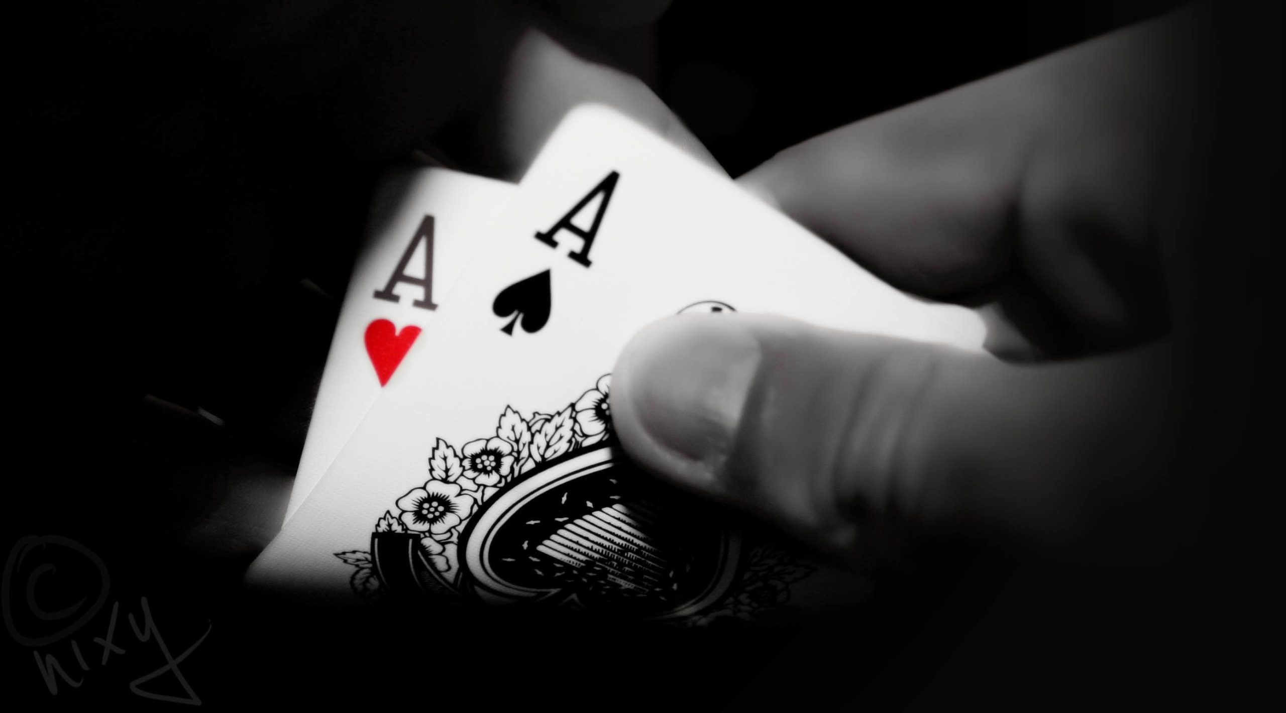 The Hold’em Collective: Joining the Online Poker Elite
