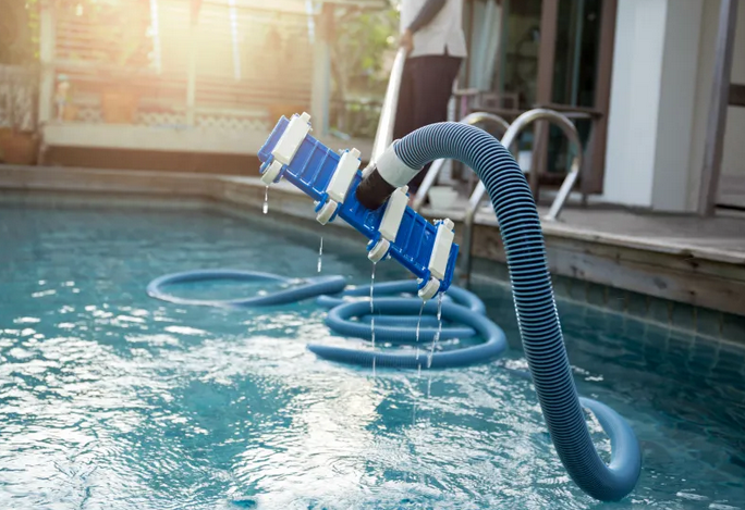 Pristine Pool Waters: Cleaning Services in Roswell