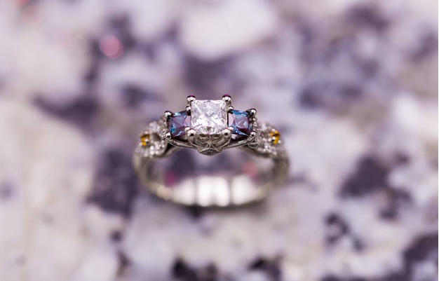 Radiate Style: Pensacola’s Supply for Stylish Expensive jewelry
